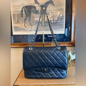🤩❤️Gorgeous Genuine Quilted Leather Maxi Double Flap XL Bag❤️🤩